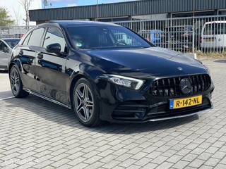 Mercedes-Benz A-Klasse Mercedes A-klasse 180 AUT AMG Pano Night Carplay Ambient - afbeelding nr 8