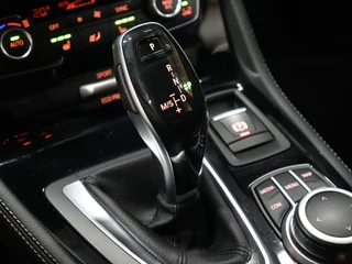 BMW 2 Serie BMW 2 Serie Active Tourer 218i High Executive [TREKHAAK AFNEEMBAAR, GROOT NAVIGATIE, HEAD-UP, HALF LEDER, STOELVERWARMING, PDC ACHTER, CRUISE, CLIMATE, NIEUWSTAAT] - afbeelding nr 18