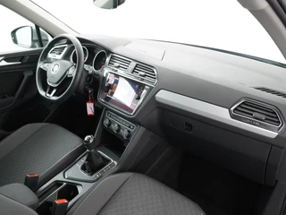 Volkswagen Tiguan - Navigatie - Climate control - Adaptieve Cruise control - 17 inch LM velgen - 1600 KG trekgewicht - 12 maanden garantie - afbeelding nr 18