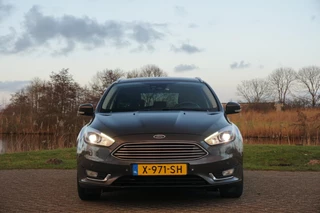 Ford Focus Ford Focus Wagon 1.0 125PK Titanium | Magnetic Grey | Half-leder/Xenon/Winterpack/Trekhaak/Nw.Distributie - BOMVOL! - afbeelding nr 4