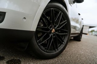 Porsche Cayenne Porsche Cayenne Coupé 3.0 V6 TURBO HYBRIDE S 470pk - afbeelding nr 10