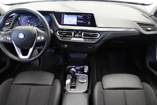 BMW 1 Serie BMW 1 Serie 118i Executive Edition |Navi|PDC|Cruise| - afbeelding nr 8