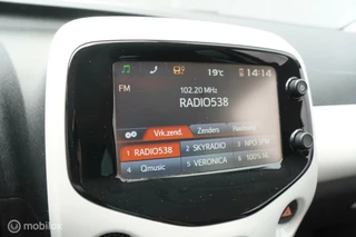 Toyota Aygo Toyota Aygo 1.0 VVT-i x-play, Automaat, Sport Pakket. - afbeelding nr 16