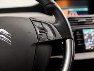 Citroën Grand C4 Spacetourer Citroën Grand C4 Spacetourer 1.2 PureTech Sport 7 Persoons (APPLE CARPLAY, GROOT NAVI, GETINT GLAS, SPORTSTOELEN, PARKEERSENSOREN, CRUISE, DAB+, NIEUWE APK, NIEUWSTAAT) - afbeelding nr 21