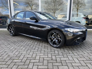 Alfa Romeo Giulia 2.2 Eco Business 19 inch / Akrapovic / Airco / Cruise / nav