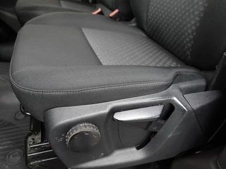 Ford Transit Custom Ford Transit Custom 300 2.0 TDCI L2H1 Trend Automaat Airco Navi Bluetooth 3-Zits Camera Trekhaak Camera - afbeelding nr 12