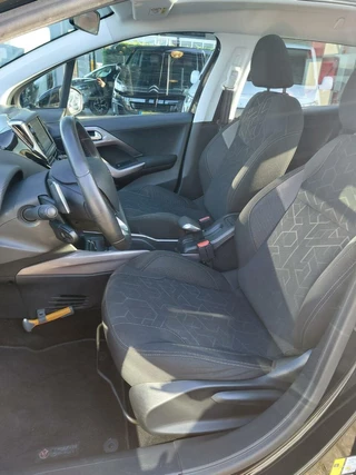 Peugeot 2008 Peugeot 2008 1.2 PureTech Blue Lion - afbeelding nr 19