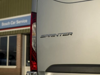 Mercedes-Benz Sprinter Mercedes-Benz Sprinter 316 2.2 CDI L2H2 7G-tronic | Distronic | LED | Gr.lichtass. | Standkachel | Lane Assist | Leer | Stoelverwarming | 17