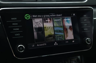 Škoda Superb Škoda Superb Combi 1.4TSI iV 218PK Business Ed. Plus *NAP/Trekh/Virtual/Stoelvw/Keyless* - afbeelding nr 32