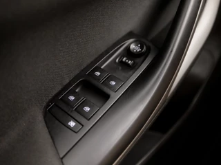 Opel Astra 146Pk Automaat (APPLE CARPLAY, NAVIGATIE, CLIMATE, CAMERA, SPORTSTOELEN, LM VELGEN, PARKEERSENSOREN, CRUISE, NIEUWSTAAT) - afbeelding nr 22
