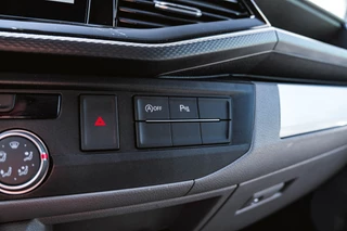 Volkswagen Transporter | NAVI | ACC | LED | Trekhaak | LEDER | Virtual Cockpit | - afbeelding nr 19