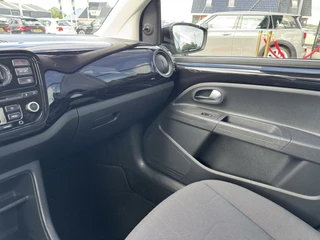 Volkswagen up! Volkswagen Up! 1.0 move up! BlueMotion | Navi | Airco - afbeelding nr 16