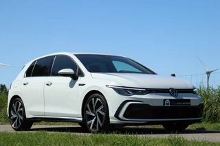 Volkswagen Golf Volkswagen Golf 8 1.5 eTSI / 3x R-Line / DSG / DAB / CarPlay / Navi / 150pk / LED / 18