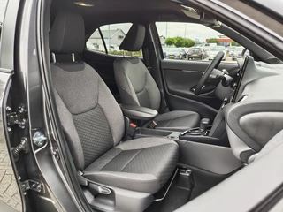Toyota Yaris Cross Toyota Yaris Cross 1.5 Hybrid 130 Dynamic | Comfort Pack | Sensoren v/a | Stoelverw - afbeelding nr 30