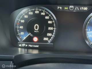 Volvo V90 Volvo V90 Cross Country 2.0 D4 AWD Geartronic-8 /Pilot Assist/Aut.inparkeren/Trekhaak/Adap CC/Winterline/21inch/Dealer onderhouden. - afbeelding nr 38