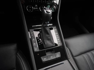 Škoda Superb Skoda Superb Combi 1.4 TSI iV 218pk Laurin & Klement | Leder | Panoramadak | 360 Camera | Trekhaak - afbeelding nr 8
