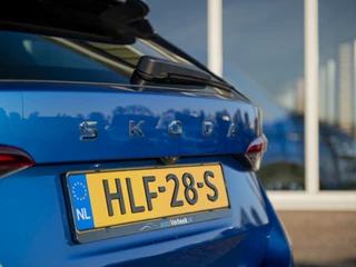 Škoda Octavia | Matrix LED | Lodge Interieur | Chrome pakket | Stoel-, Stuur- & voorruitverwarming | Navi 13inch | Wireless App-connect | El. achterklep m.sensor | ACC | Winterpakket - afbeelding nr 42
