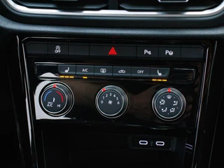 Volkswagen T-Roc Volkswagen T-Roc 1.5 TSI R-Line | DSG | PDC | Stoelverwarming | Carplay | Camera - afbeelding nr 38