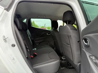 Renault Clio Renault Clio 0.9 TCe Limited Navi,Airco,Cruise,PDC,Bluetooth,Elek ramen,Lm velgen,Keyless,N.A.P,APK tot 06-2026 - afbeelding nr 9