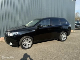 Mitsubishi Outlander Mitsubishi Outlander 2.0 PHEV Executive Edition NAP/ CAMERA - afbeelding nr 2