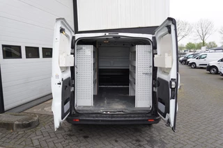 Renault Trafic - Airco - Cruise - Navi - € 12.900 - Excl. - afbeelding nr 7