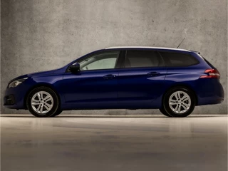 Peugeot 308 Peugeot 308 SW 1.2 PureTech Sport (PANORAMADAK, APPLE CARPLAY, GROOT NAVI, PARKEERSENSOREN, SPORTSTOELEN, GETINT GLAS, CRUISE, LANE ASSIST, NIEUWE APK, NIEUWSTAAT) - afbeelding nr 2