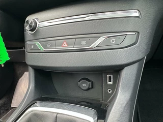 Peugeot 308 Peugeot 308 SW 1.2 PureT Executive/PANP/NAVI/PARKS/APK/NAP - afbeelding nr 19