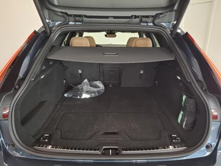 Volvo V90 Volvo V90 T8 Plug-in hybrid AWD Ultra Dark | B&W Audio | Panoramadak | Leder pakket inclusief stoelventilatie | - afbeelding nr 15
