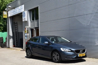Volvo V40 Volvo V40 2.0 D2 NORDIC+ / P.CAM. / STOEL+VOORRUIT VERW. / STANDKACHEL - afbeelding nr 8