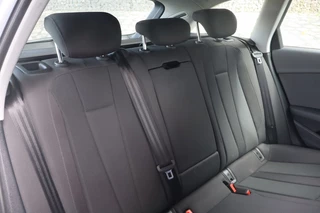 Audi A4 Audi A4 Avant 35 TFSI Bns Edition I Geen Import I Digitaal Dashboard I Parkeer - afbeelding nr 7