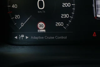 Volvo V60 Volvo V60 2.0 T6 Recharge AWD Inscription Panodak Headup Display 360View Adaptiv Cruise Leder Sportzetels Harman/Kardon Audio Laneassist 134000km BJ2021 - afbeelding nr 25