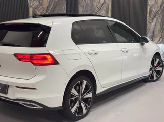Volkswagen Golf Volkswagen Golf GTE 1.4 eHyb|PANO|HUD|IQ|SFEER|BOMVOL - afbeelding nr 6