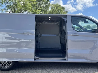 Ford Transit Custom Ford Transit Custom 320 2.0 TDCI L2H1 Limited | 136pk | Trekhaak | Driver Assistance Pack Premium | Stuurwielverwarming | Stoel - Bank | Achteruitrijcamera - afbeelding nr 11