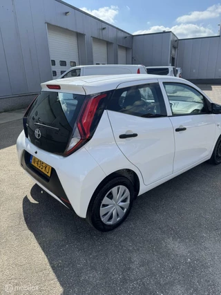 Toyota Aygo Toyota Aygo 1.0 VVT-i x-fun Airco - afbeelding nr 6