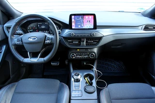 Ford Focus Ford Focus 1.5 EcoBoost ST-Line AUT PANO B&O HUD CARPLAY ACC STOELVW '19 - afbeelding nr 2