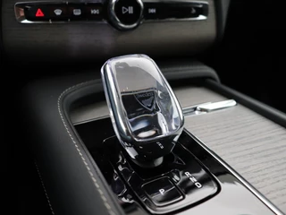 Volvo XC90 Volvo XC90 T8 PLUG-IN HYBRID LONG RANGE ULTIMATE DARK LUCHTVERING BOWERS&WI - afbeelding nr 18