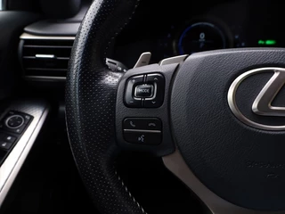 Lexus IS Lexus IS 300h Hybrid F-Sport Line | Mark Levinson | Schuifdak | Stoelvent - afbeelding nr 19