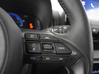 Toyota Yaris Toyota Yaris 1.5 Hybrid 115 Style Edition | Parkeersensoren V+A | BLS | Stuu - afbeelding nr 16