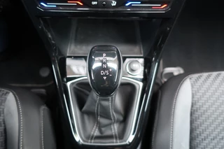 Volkswagen T-Cross Volkswagen T-Cross 1.0 TSI R-LINE, Apple Carplay/ Android Auto, PDC Rondom, etc. - afbeelding nr 28