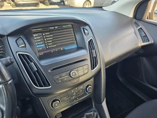Ford Focus Ford Focus 1.0 Trend Edition Airco | Bluetooth | Navigatie | PDC achter | Multifunctioneel stuurwiel | Nette auto! - afbeelding nr 22