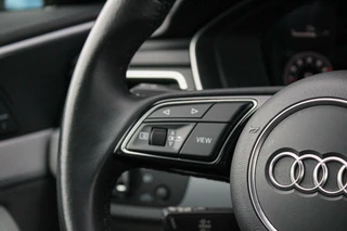 Audi A4 Audi A4 Avant 35 TFSI Business Edition|Leer/Alcantara|Navi|Camera|Stoelverwarming|18