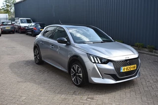 Peugeot e-208 Peugeot e-208 EV GT PACK 50 KWH - afbeelding nr 3