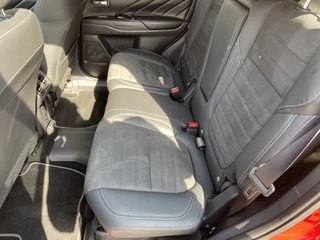 Mitsubishi Outlander Mitsubishi Outlander 2.4 PHEV Intense+ - afbeelding nr 12
