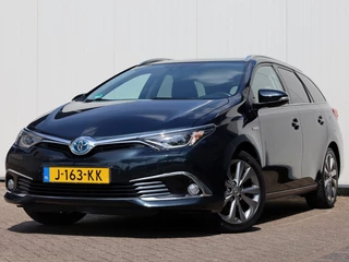 Toyota Auris Toyota Auris Touring Sports 1.8 Hybrid Executive | Half Leder | Park-Assist | LED Koplampen - afbeelding nr 9