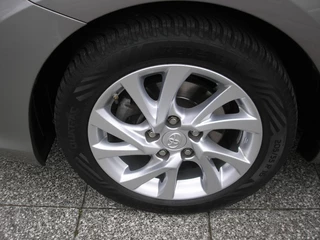 Toyota Auris Toyota Auris 1.8 Hybrid Aspiration 94.000 km - afbeelding nr 21