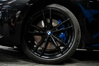 BMW 3 Serie BMW 3-serie 330e Sedan Hybrid | Vol opties | M Sport | Laser | H&K | Head Up | 19 inch | - afbeelding nr 25