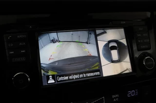 Nissan QASHQAI Nissan Qashqai 1.2 N-Vision | Panoramadak | Stoelverwarming |  360 camera | Trekhaak | Leder/Alcantara | Navigatie | Keyless | Climate control - afbeelding nr 13