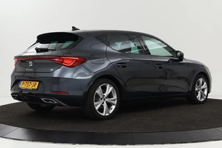 SEAT Leon SEAT Leon 1.5 eTSI FR | Stoel & stuurverwarming | Trekhaak |  Carplay | Navigatie | Adaptive cruise | Sportstoelen | Full LED - afbeelding nr 34
