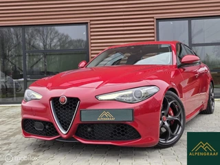 Alfa Romeo Giulia 2.0T Super 1e eigenaar Kleppensysteem|Bi Xenon| Camera|Cruise Controle|Navigatie| Unieke Kleur| auto is werkelijk in topstaat!