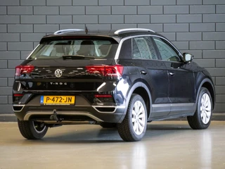 Volkswagen T-Roc Volkswagen T-Roc 1.5 TSI 150PK Automaat Sport | TREKHAAK | CAMERA | CARPLAY | - afbeelding nr 2
